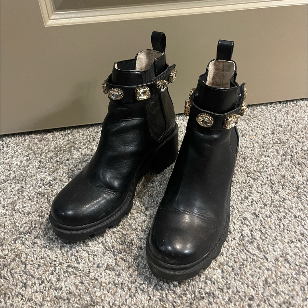 Steve Madden ankle booties